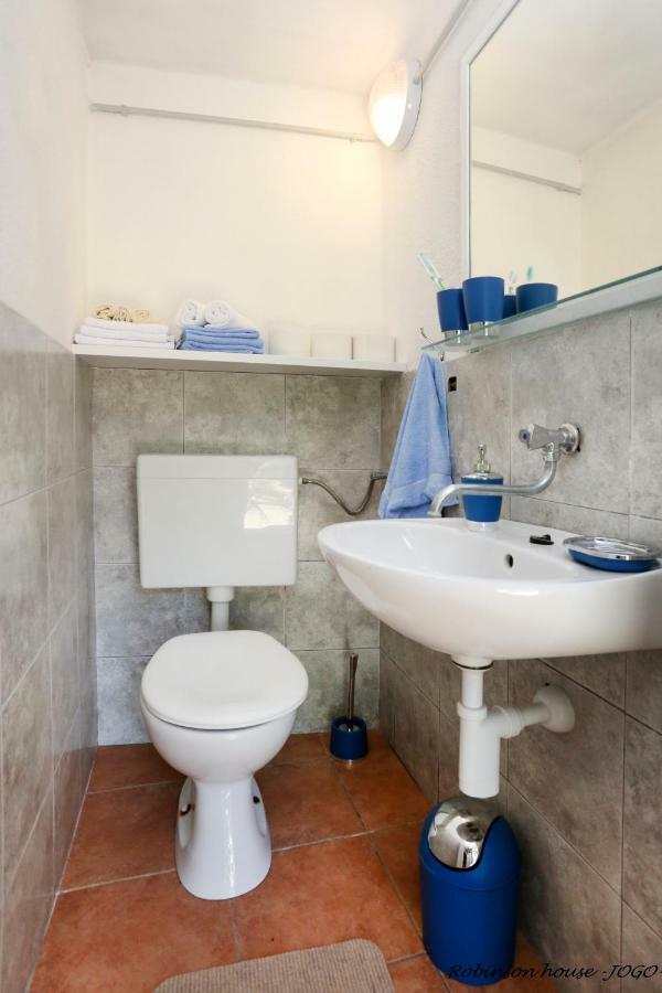 Robinson Beach House Jogo Бол Экстерьер фото
